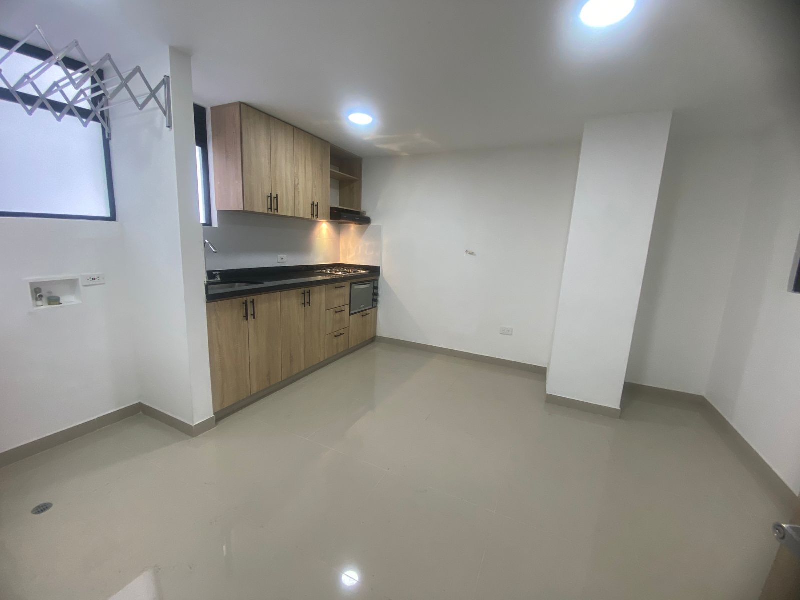 Practico Apartamento para Arriendo en Laureles, Estadio, Medellín