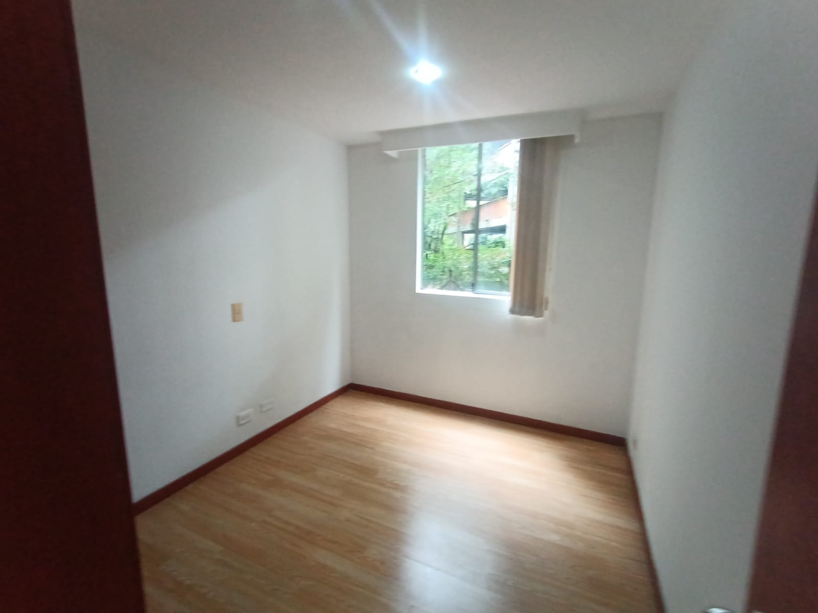 Se Arrienda Apartamento en la Loma de los Bernal, Medelín