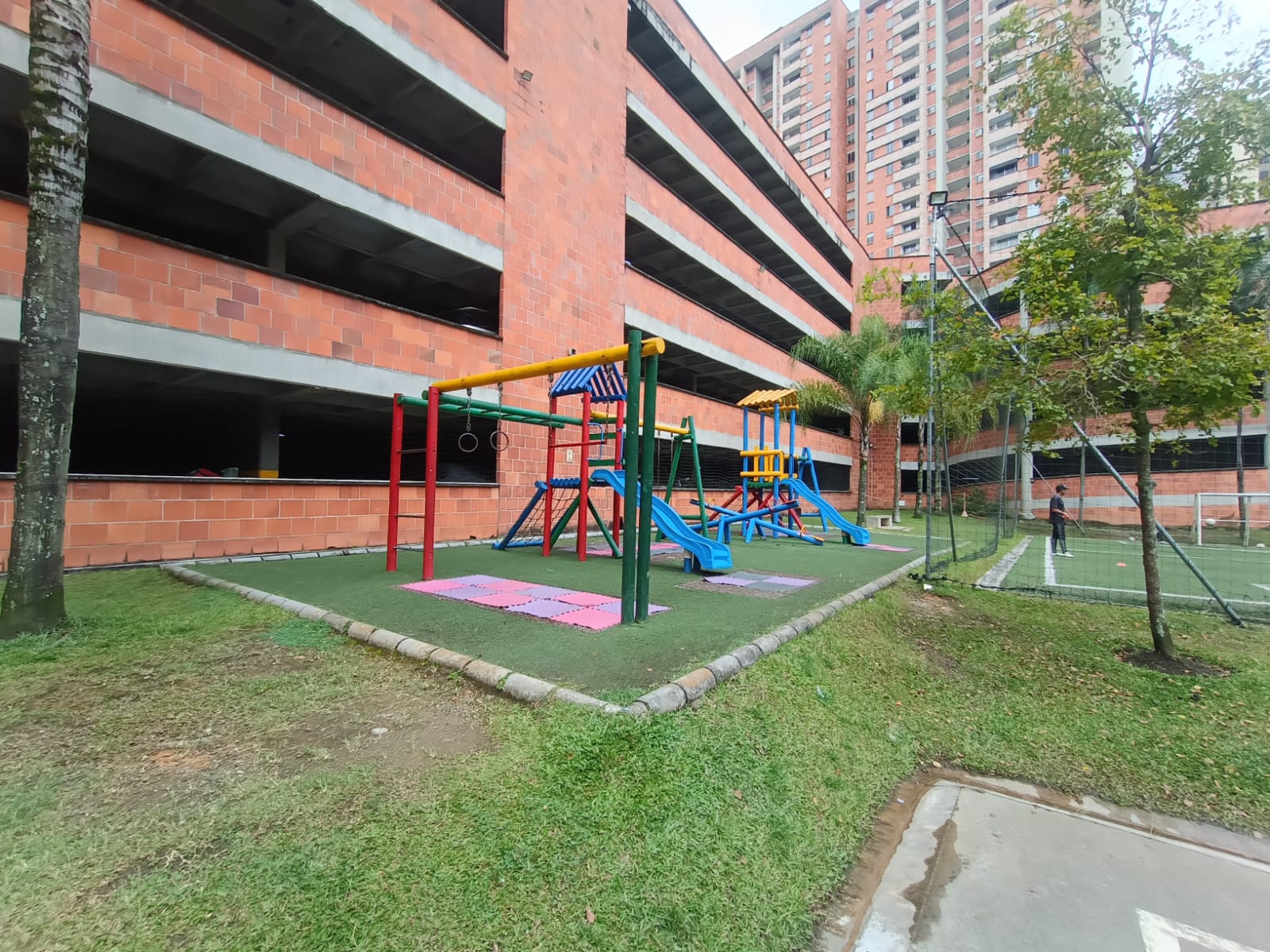 Se Arrienda Apartamento en la Loma de los Bernal, Medelín