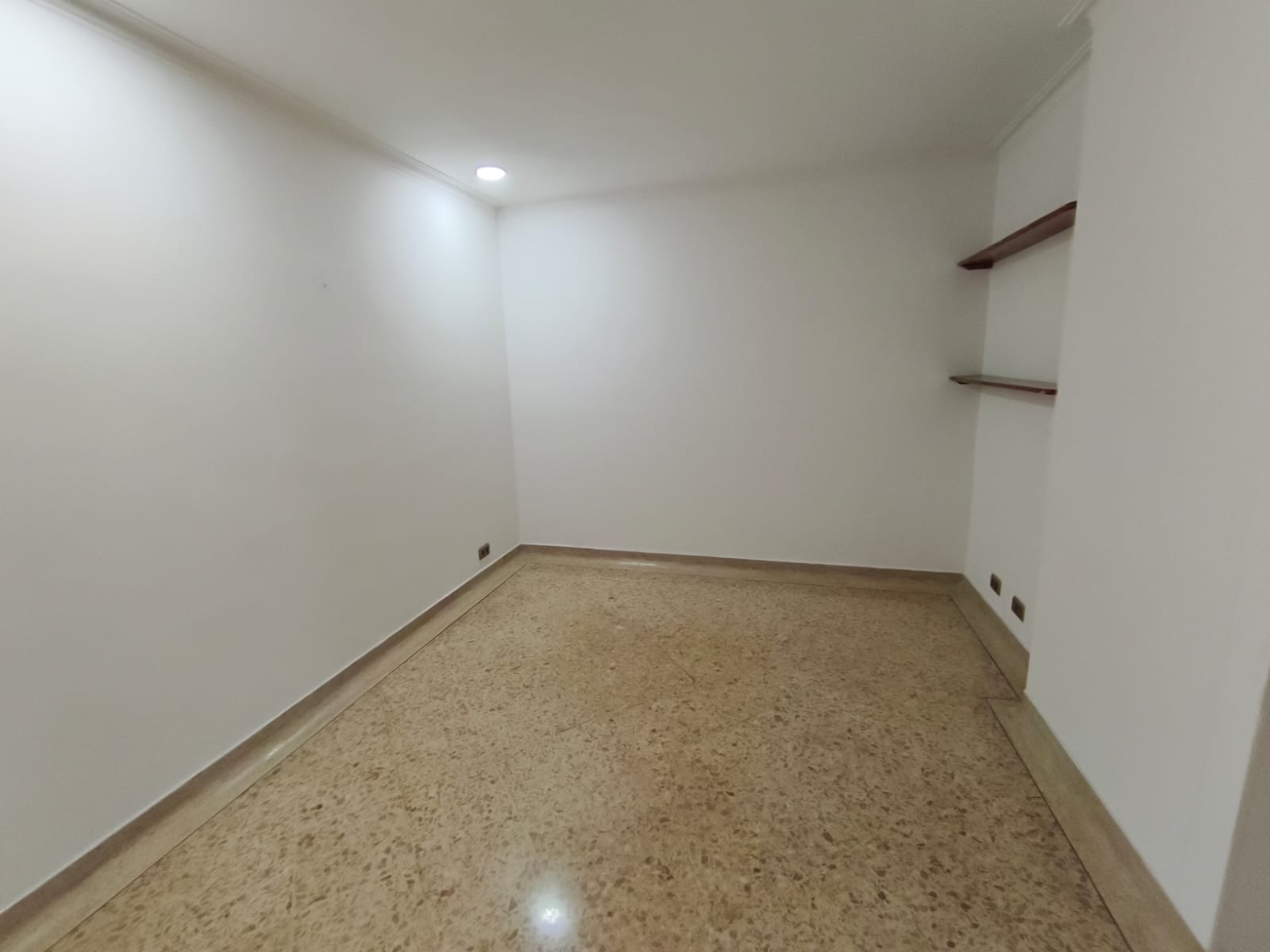Se Arrienda Apartamento en el Laureles, Medellín