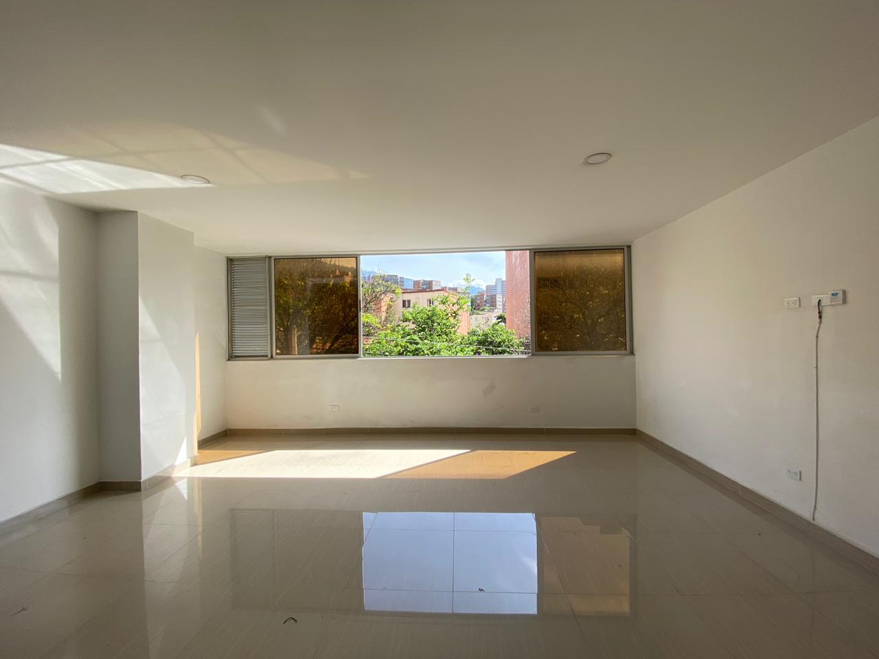 Se Vende Oficina Comercial, Calasanz, Medellín, Antioquia