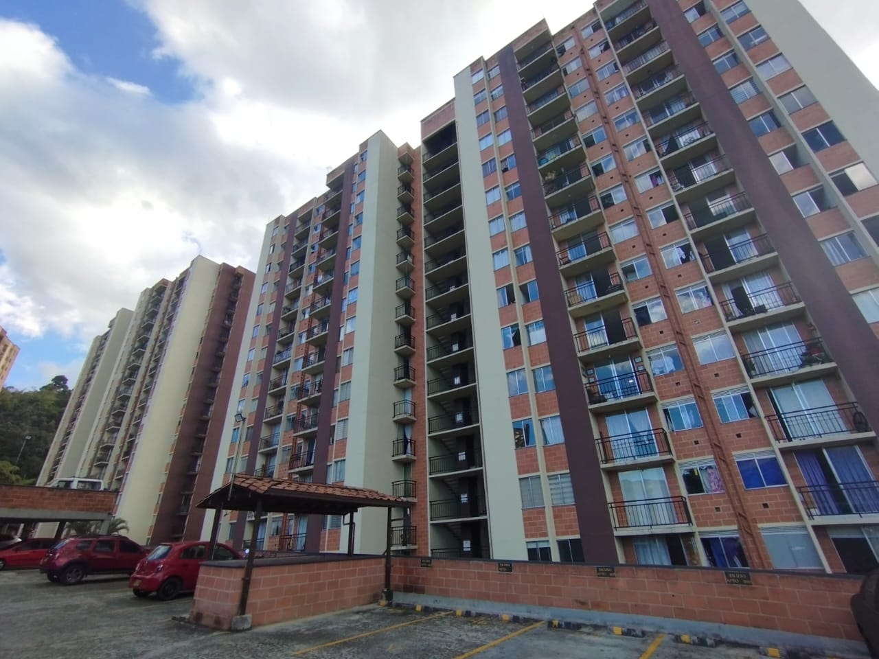 Se Vende Apartamento en Rodeo Alto, Medellín