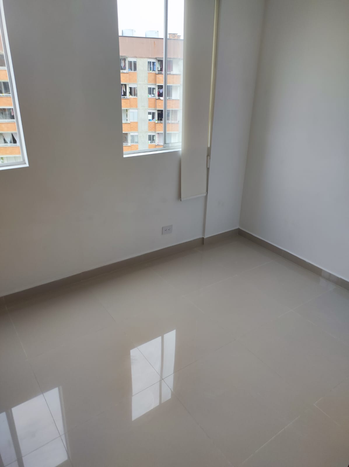 Venta de Apartamento con Excelente Vista en Robledo, Medellín