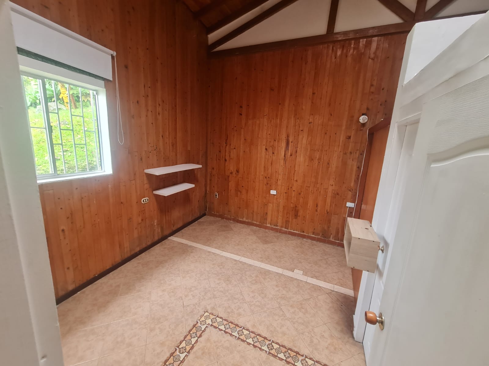 Se Arrienda Casa Campestre en el Poblado, Medellín