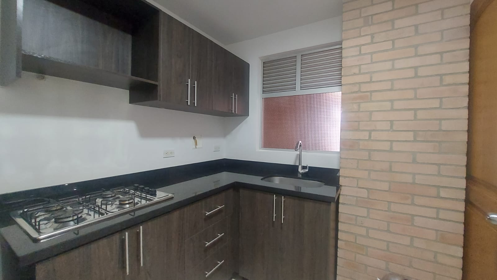 Apartaestudios para Arriendo con Servicios Incluidos en Suramericana