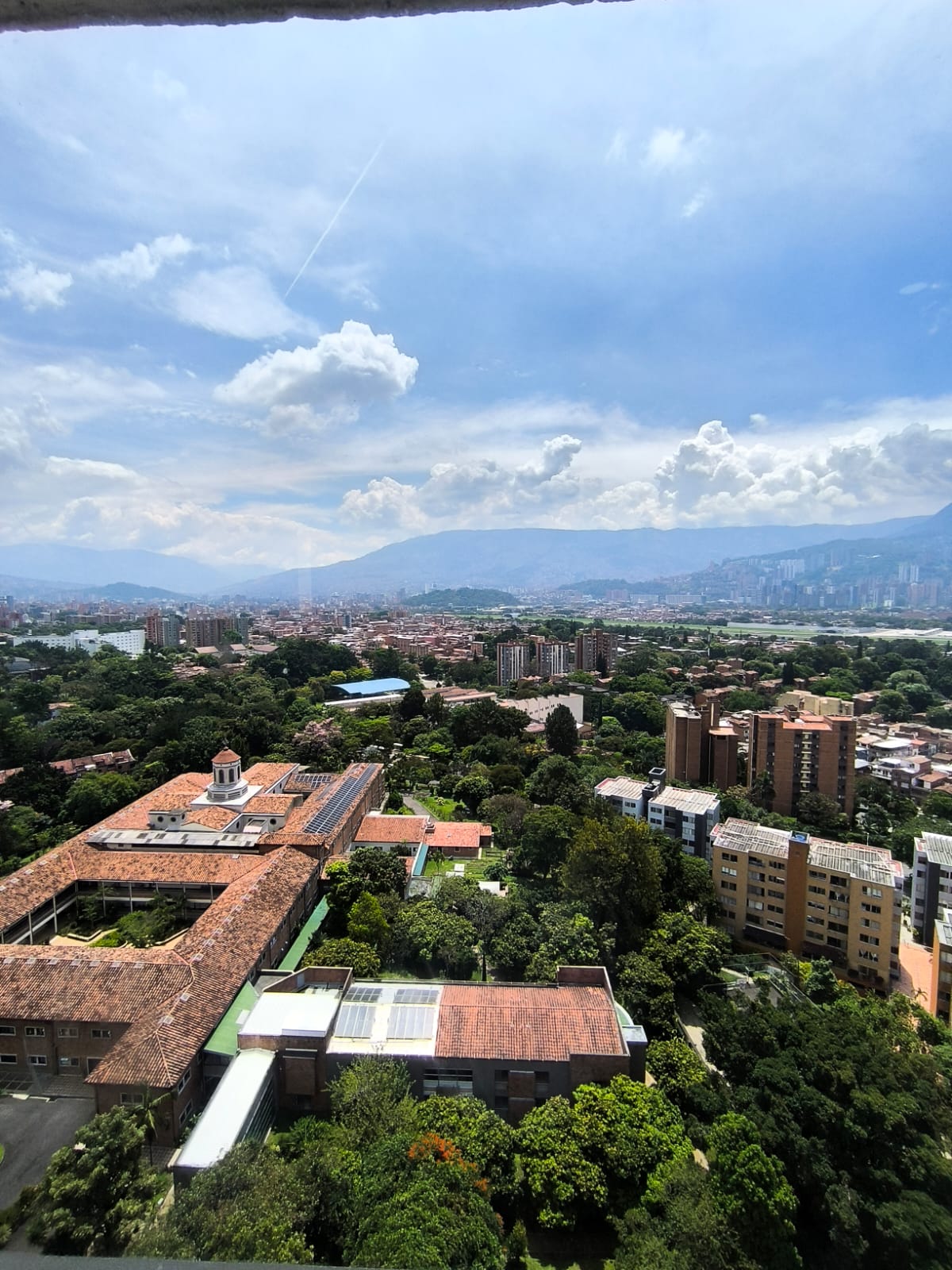 Apartamento Familiar con Excelente vista en Belén, Loma los Bernal