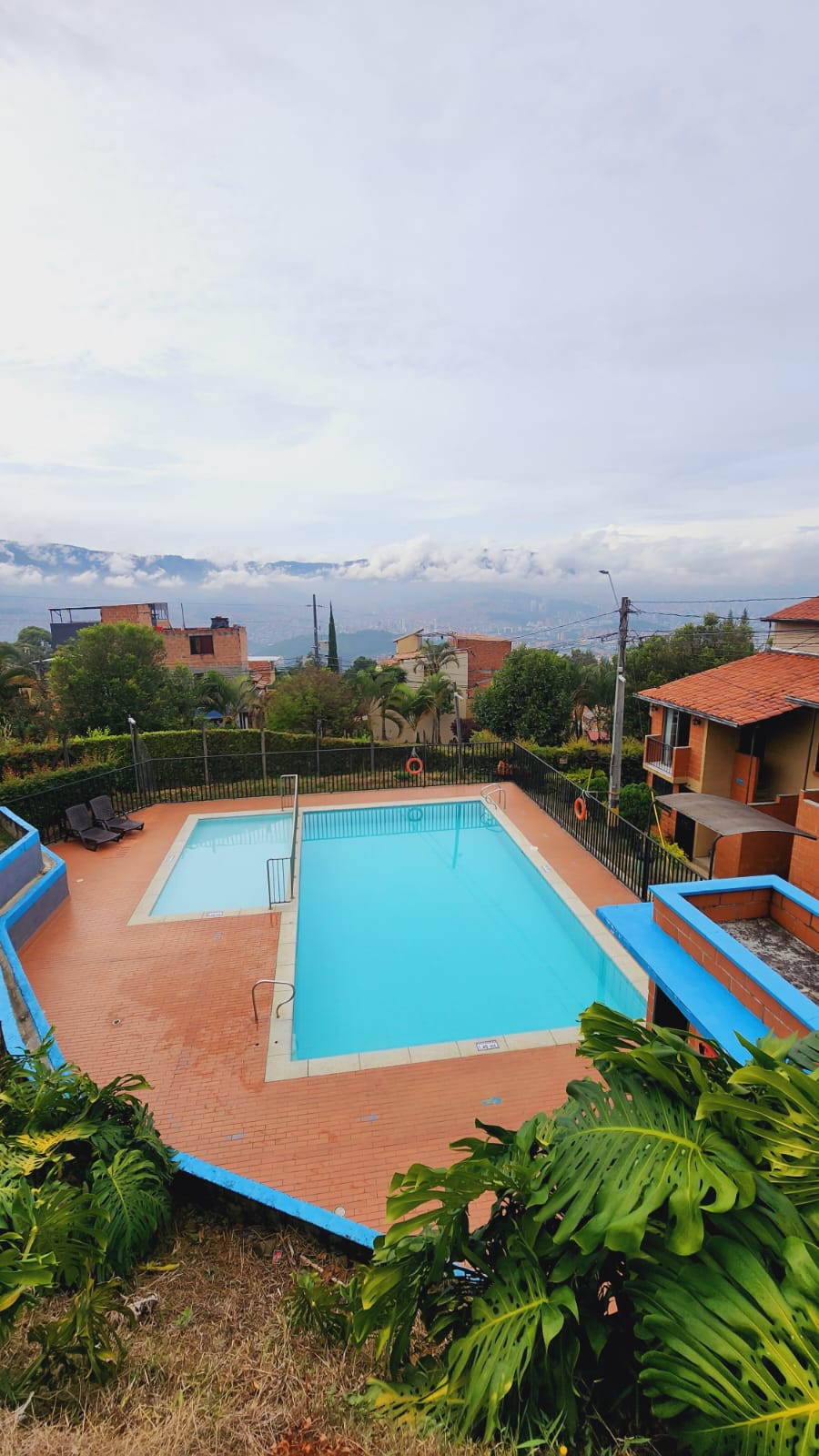 Casa Remodelada para Venta en Robledo, Pajarito