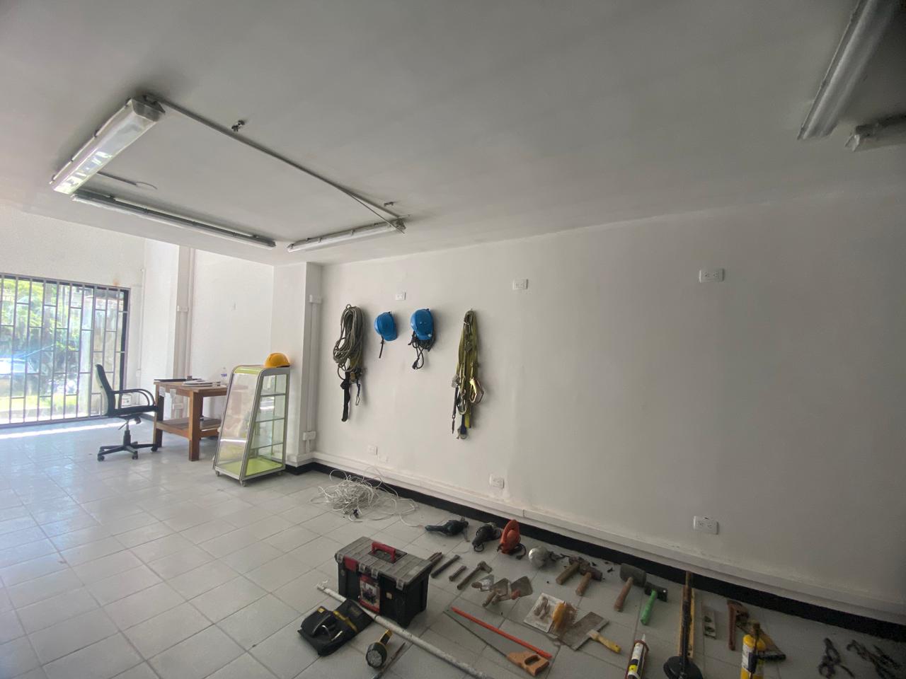 Amplio Local para Arriendo en Laureles, Medellín