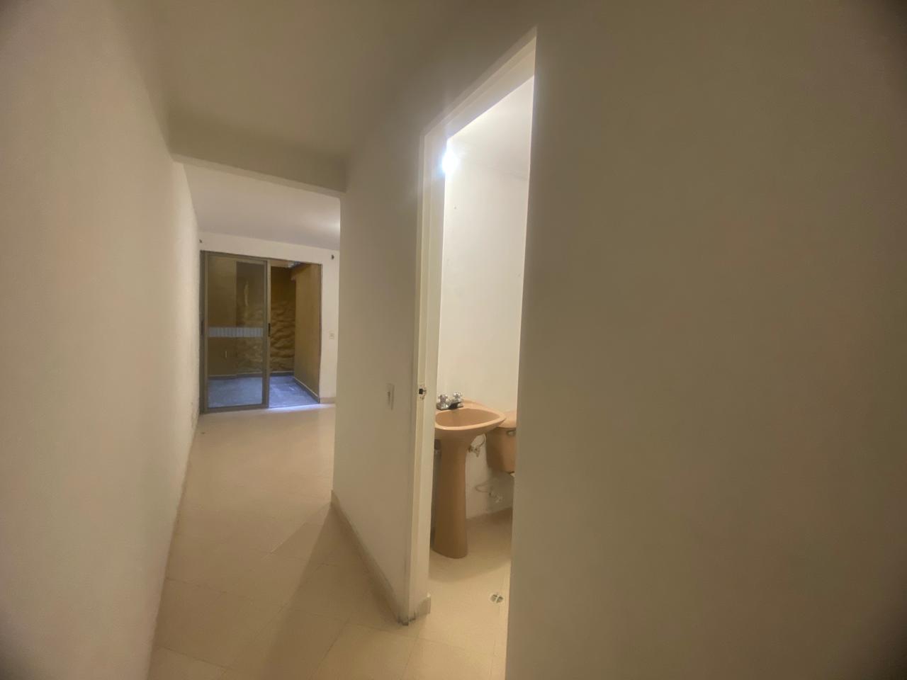 Comodo Apartaestudio para Arriendo en Barrio Cristobal, Medellín