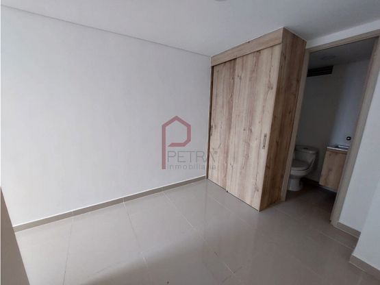 Se Vende Apartamento En Pilarica, Medellin