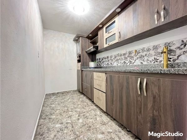 Se Vende Casa en Primer Piso en Robledo Aures, Medellín