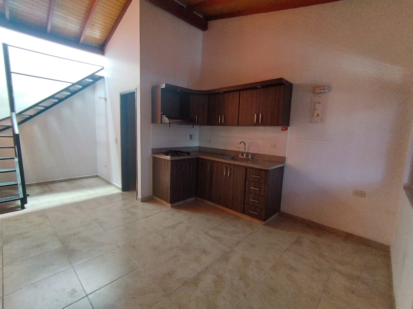 Se Arrienda Apartamento en Santa Monica, Medellín