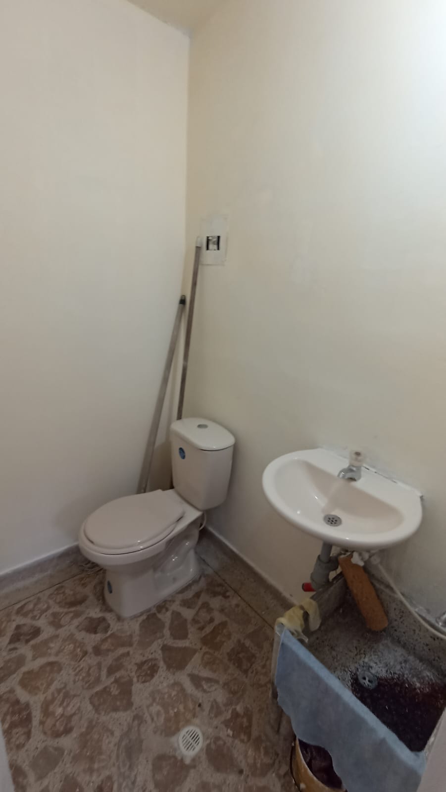 Se Arrienda Local En Robledo Villa Flora, Medellin