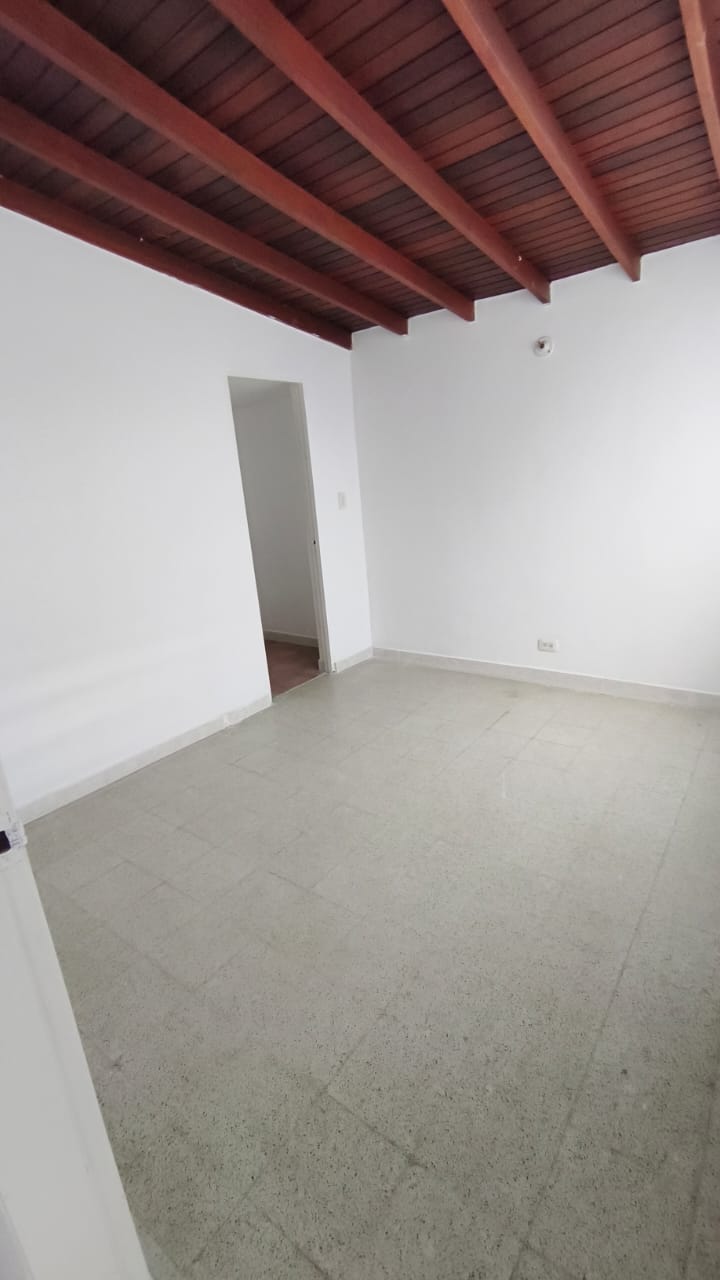 Se  Arrienda Casa Comercial en el Velodrómo,Medellín