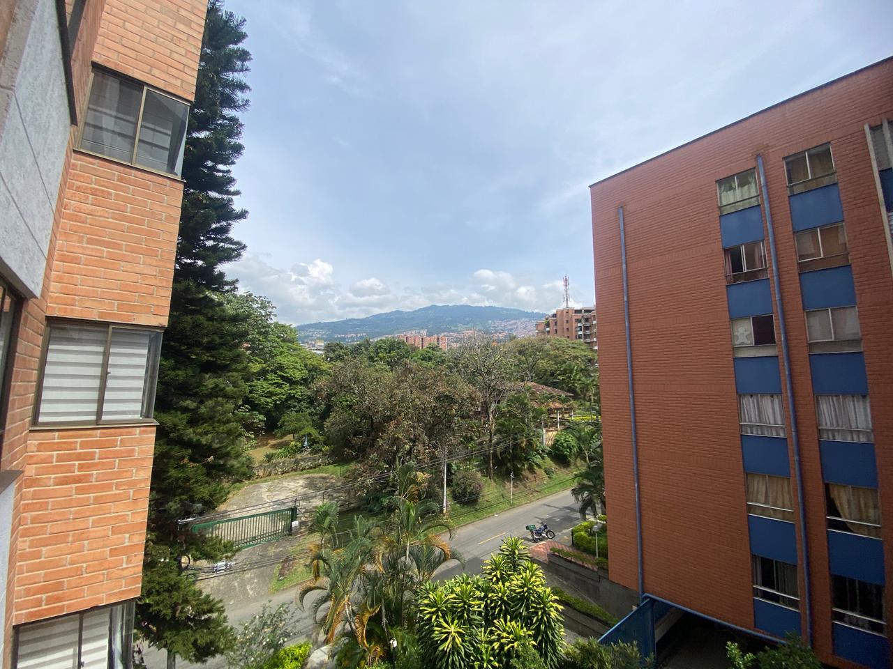 Moderno Apartamento para Arriendo en Robledo, Pilarica