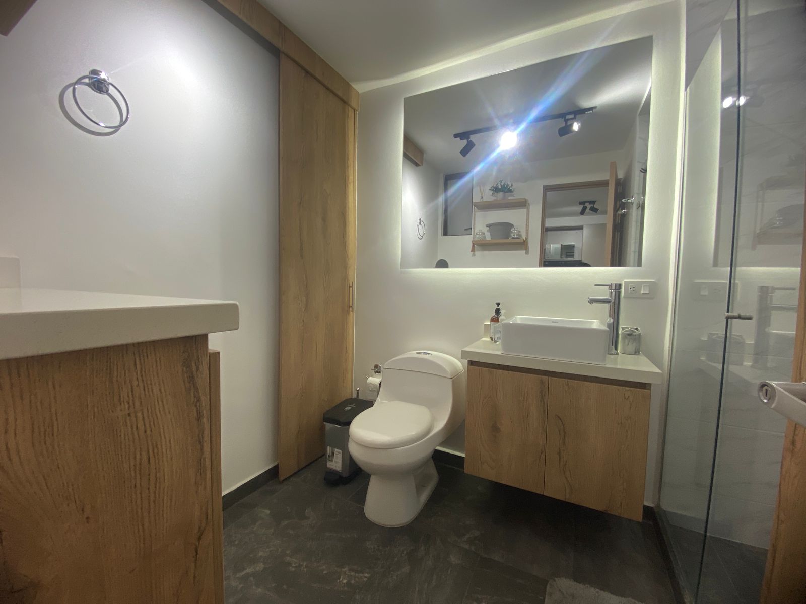 Apartaestudio para Arriendo sin Amoblar en La Floresta