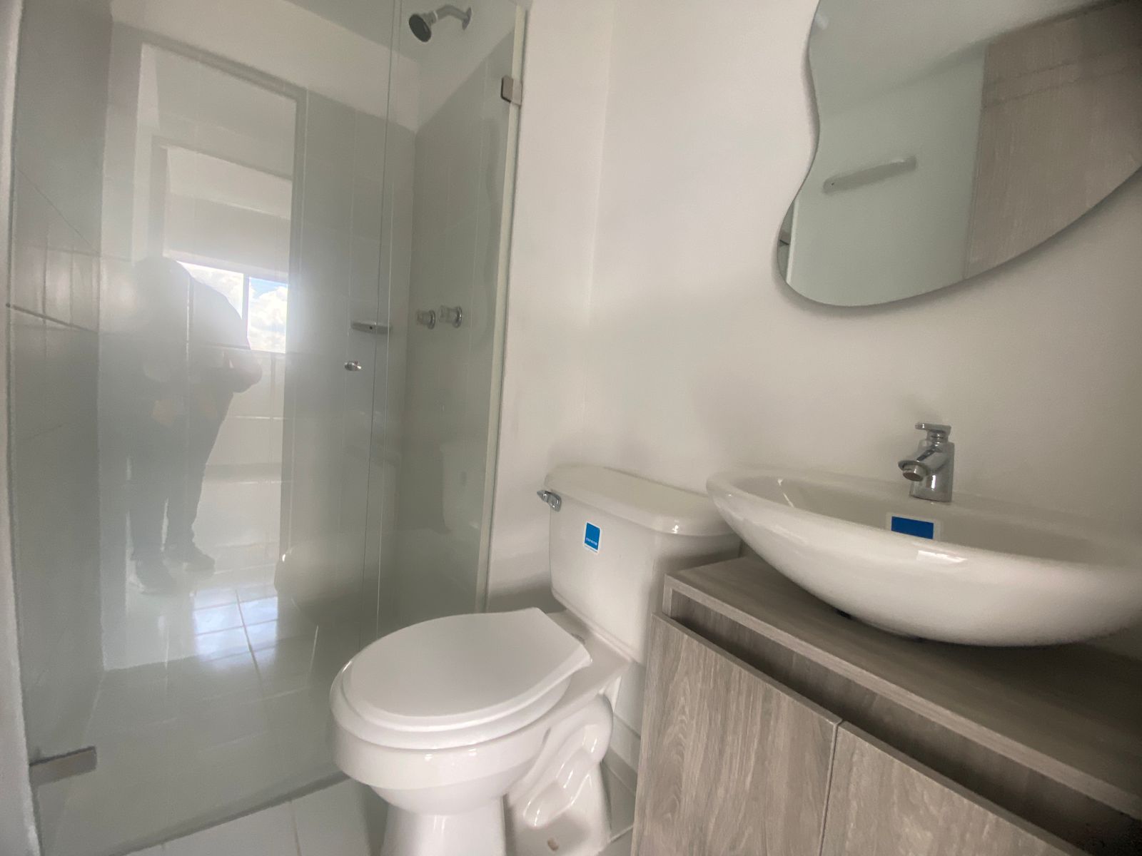 Apartamento para Estrenar en Arriendo Sector La America, Cristobal