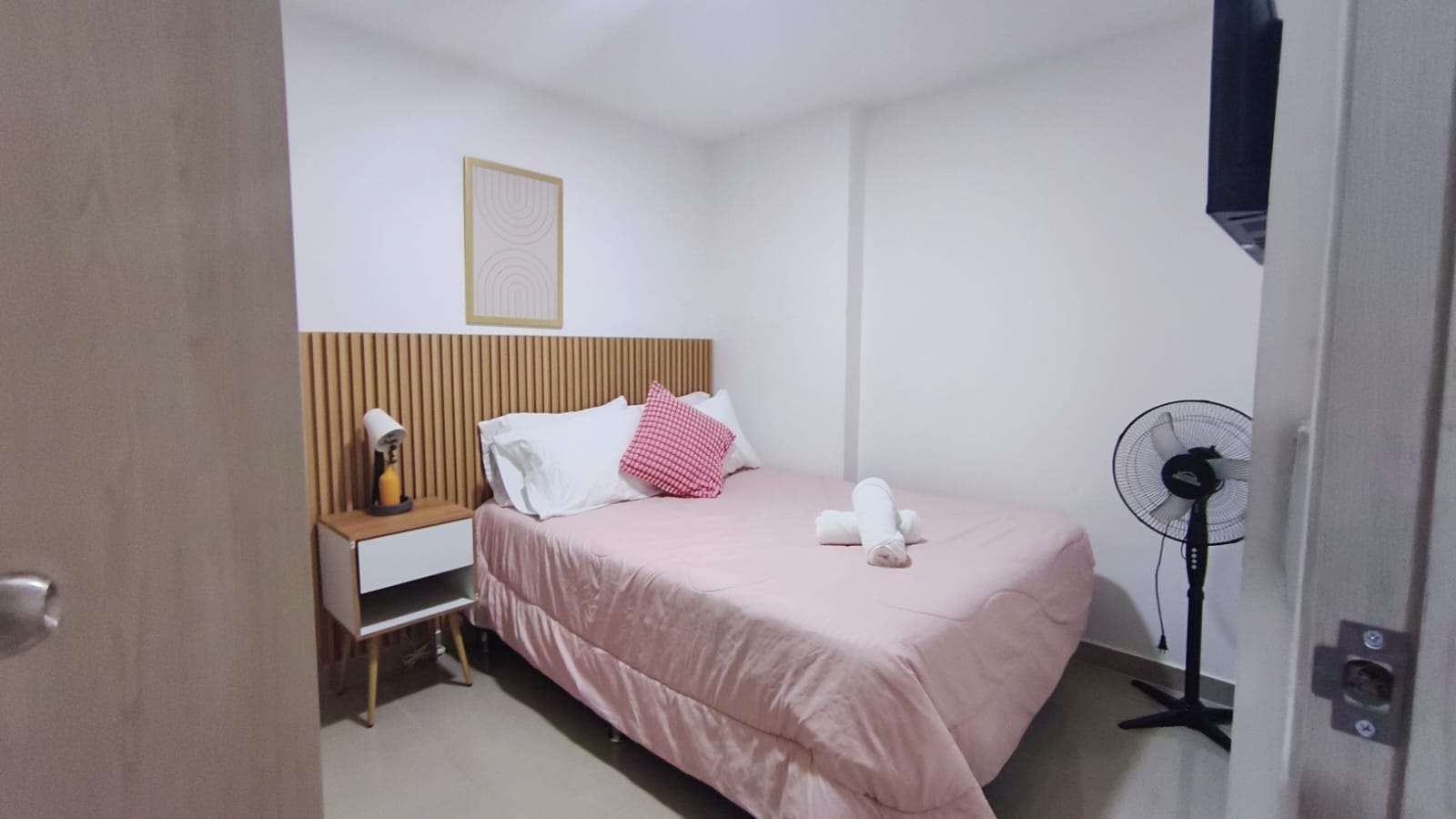 Se Arrienda Apartamento Amoblado,San Javier, Medellín