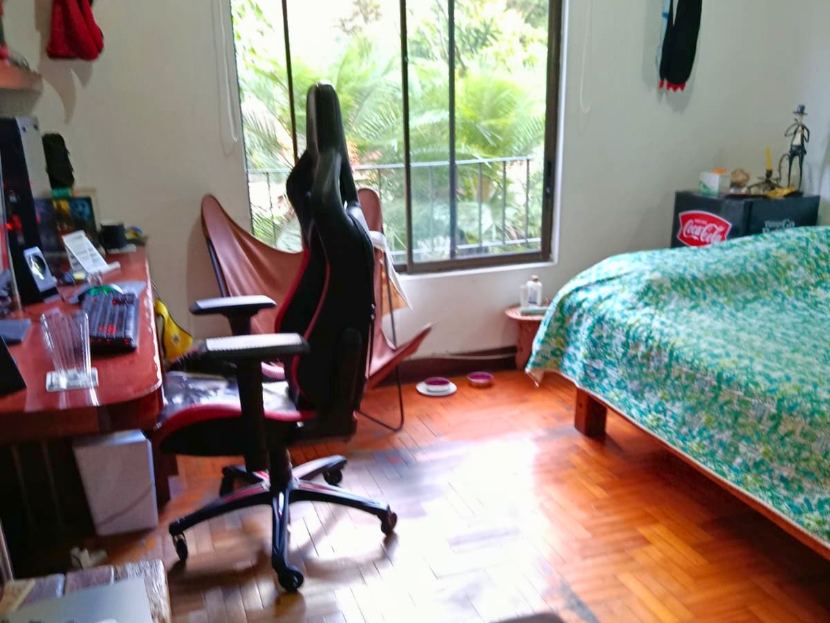 Casa en Venta en Loma de Las Brujas, Envigado – Ubicación Privilegiada