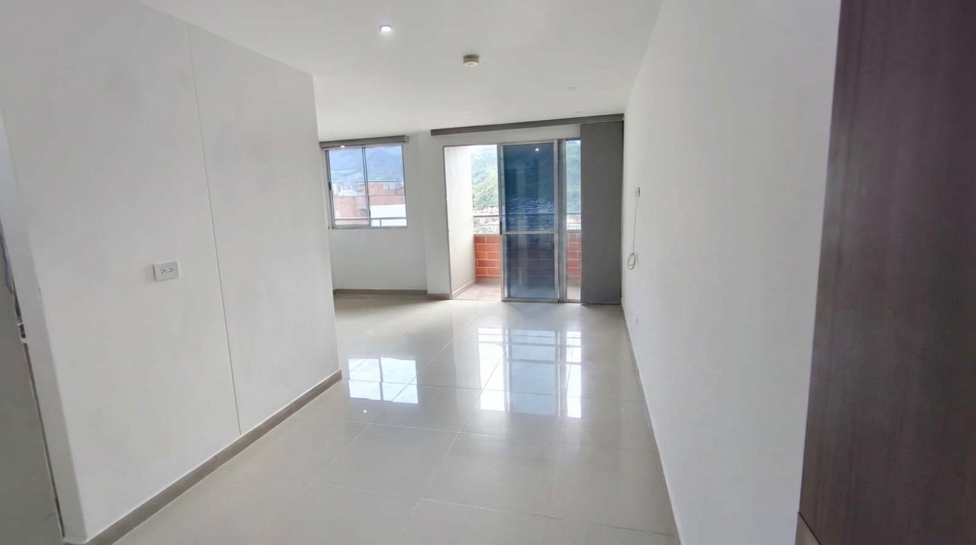 ARRIENDO DE APARTAMENTO EN LOMA DEL LOS BERNAL, MEDELLIN