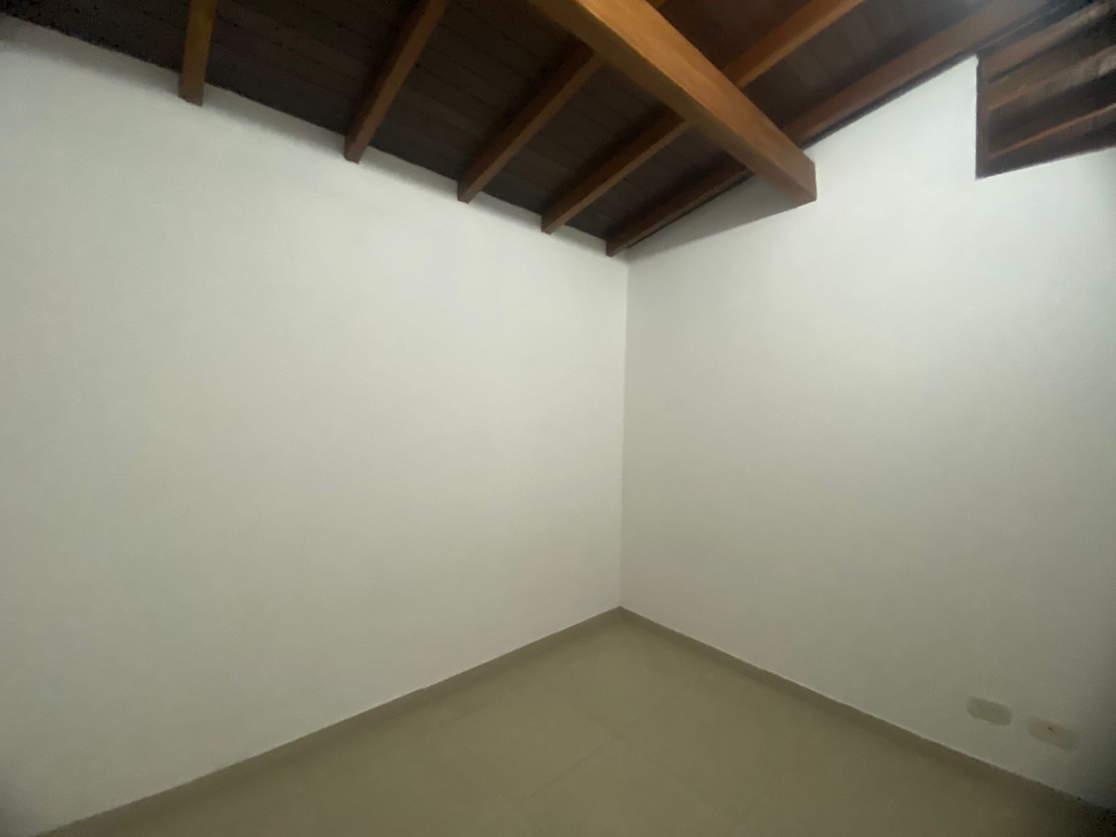 Iluminado Apartamento para Arriendo en Laureles, Estadio, Medellín