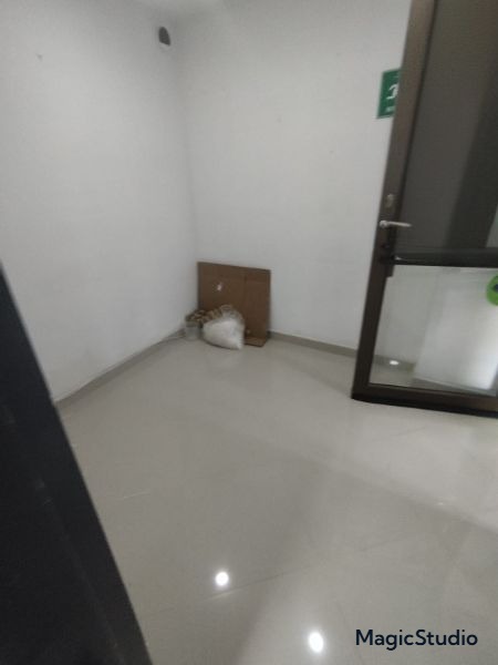 Se Arrienda Oficina en Suramericana, Medellín