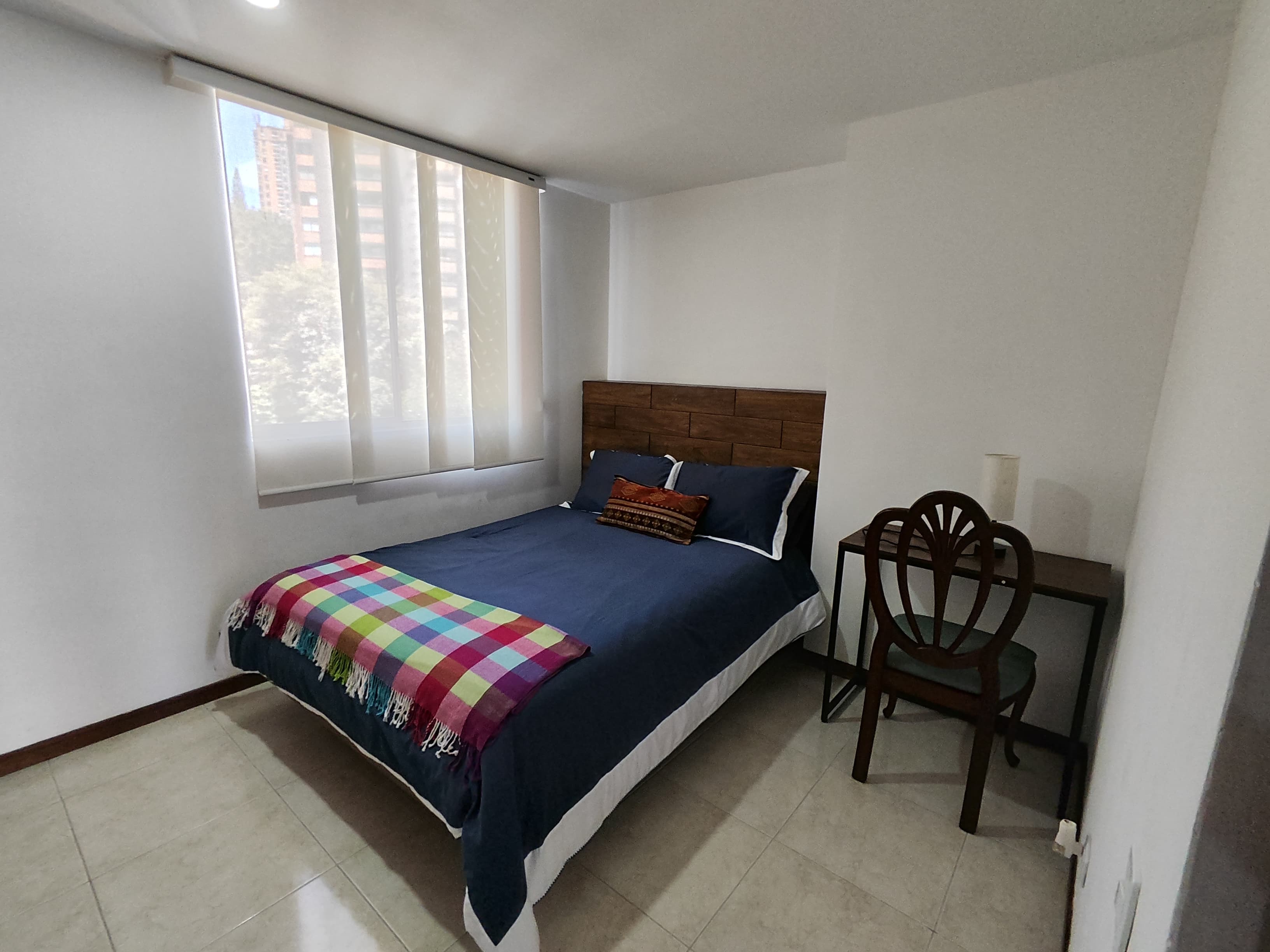 Se Arrienda Apartamento Amoblado en Castropol, Medellín