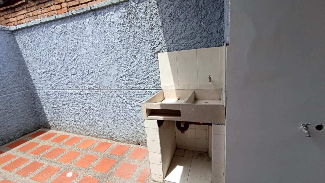 Se Arrienda Apartamento En Prado, Medellín