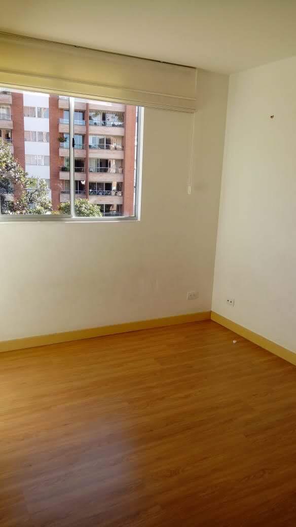 Se Vende Apartamento en el Loma del Esmeraldal, Envigado