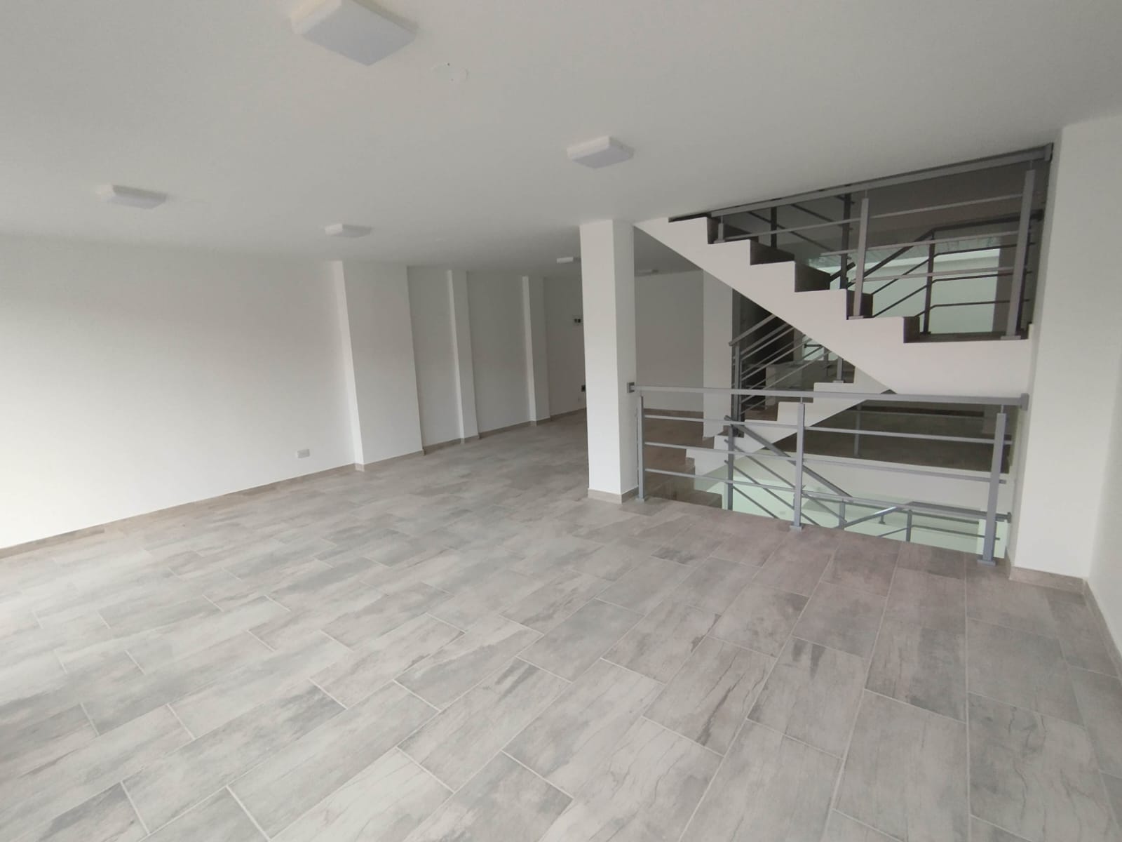 Se arrienda casa para negocio Suba Lombardía Bogotá