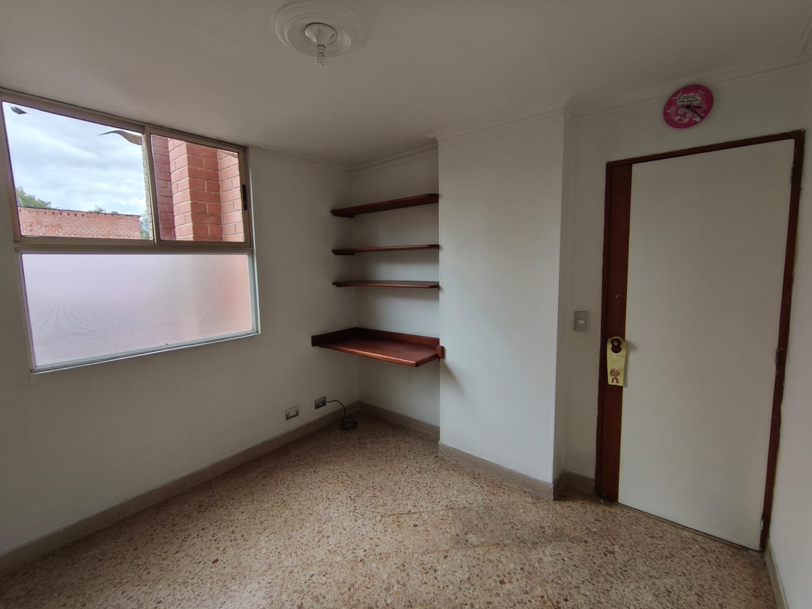 Se Arrienda Apartamento en el Laureles, Medellín