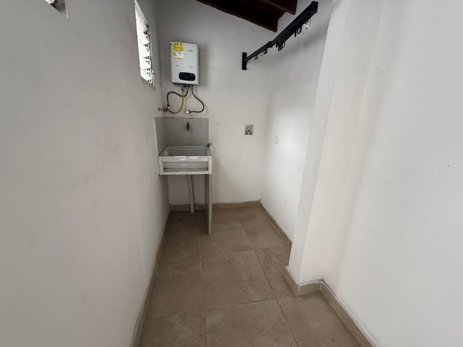 Se Arrienda Apartamento en Robledo, Rinconcito Ecuatoriano