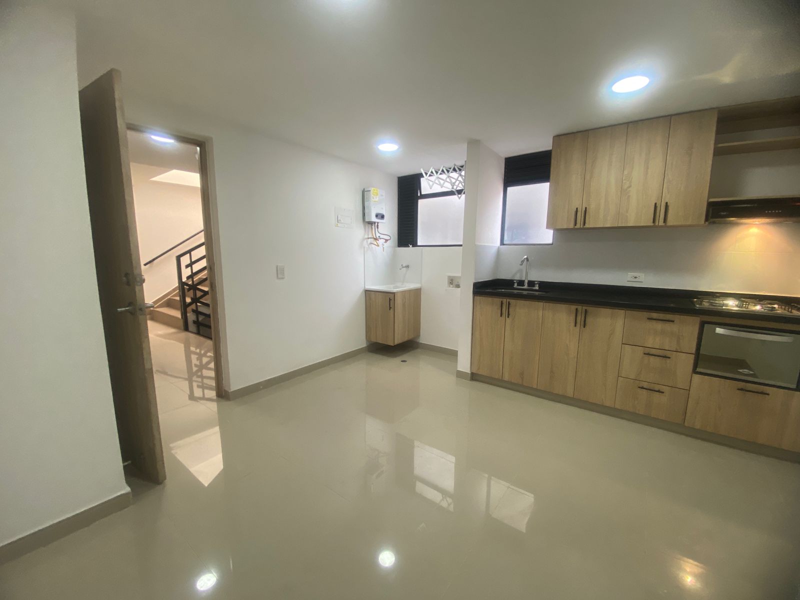 Practico Apartamento para Arriendo en Laureles, Estadio, Medellín