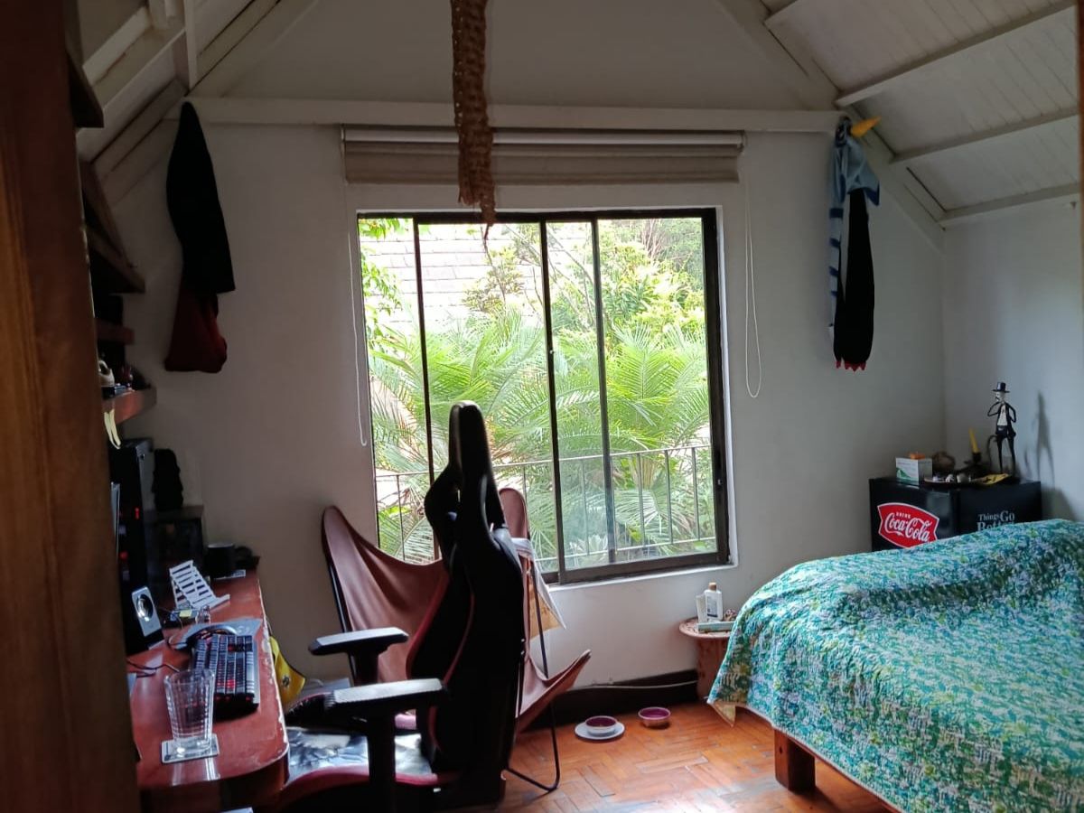 Casa en Venta en Loma de Las Brujas, Envigado – Ubicación Privilegiada