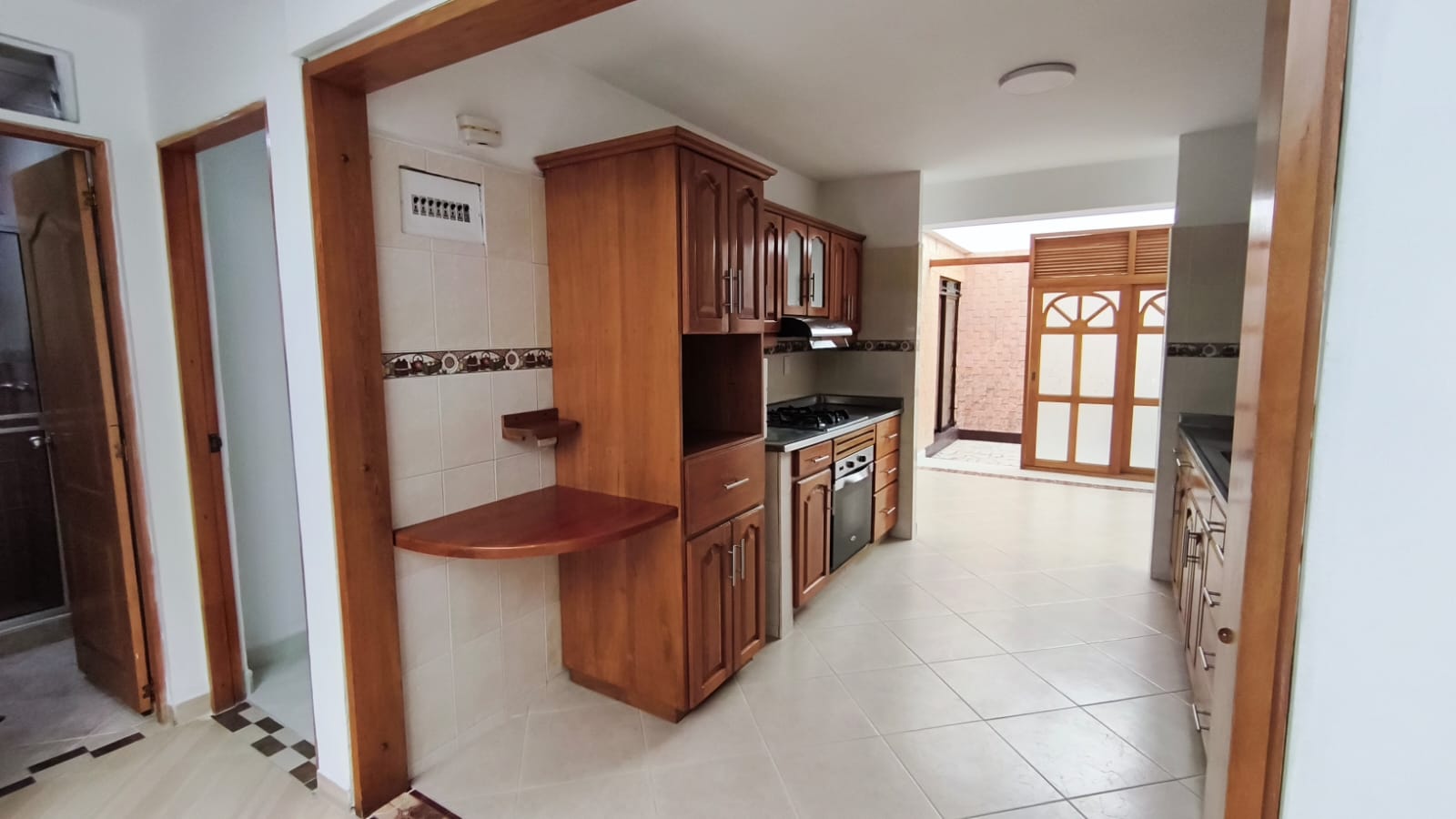 Se Arrienda Casa en Primer Piso en la Castellana, Medellín