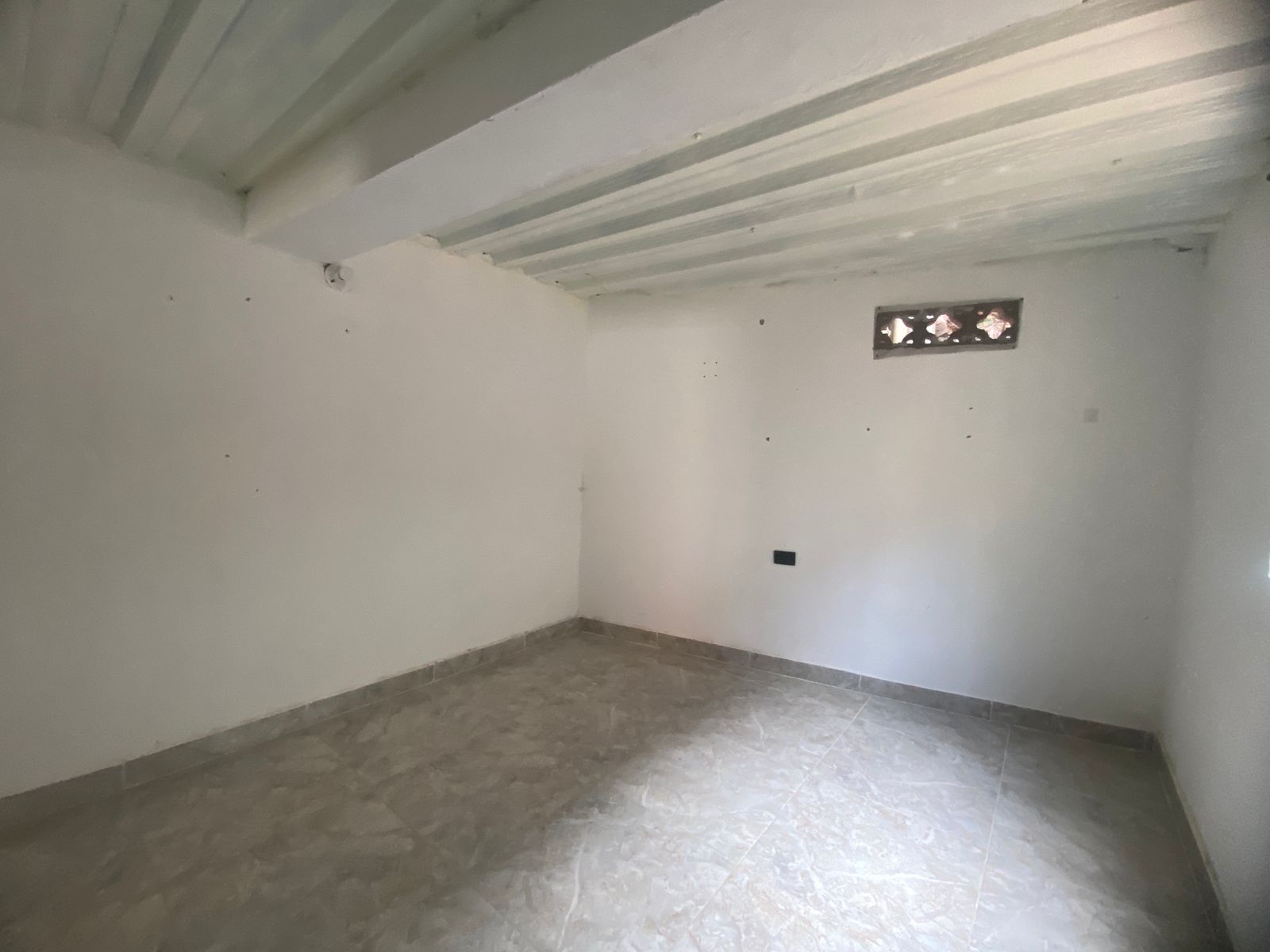 Amplio Apartaestudio para Arriendo en San Cristobal, Medellín