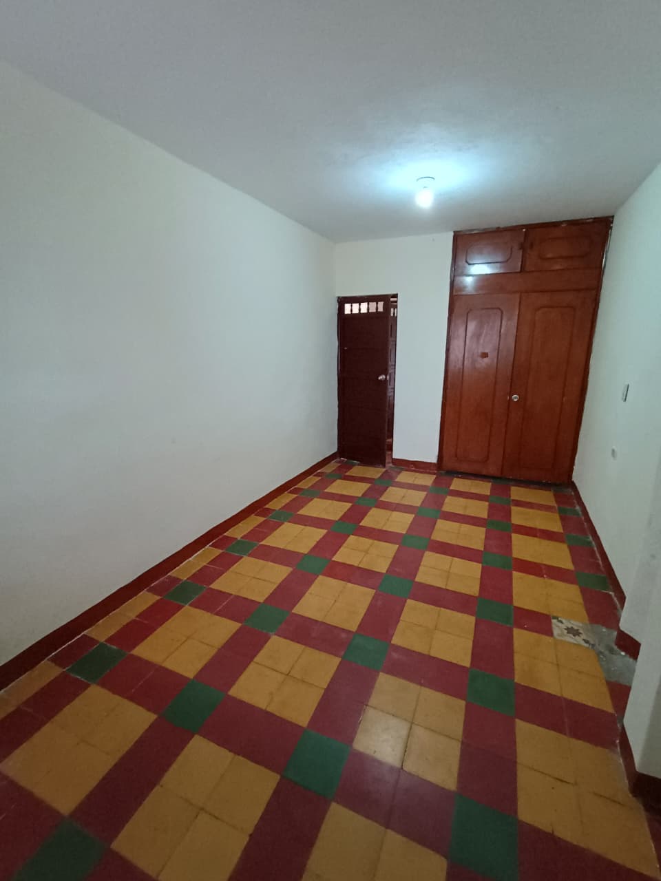 Se Arrienda Amplia Casa en El Salvador, Medellín