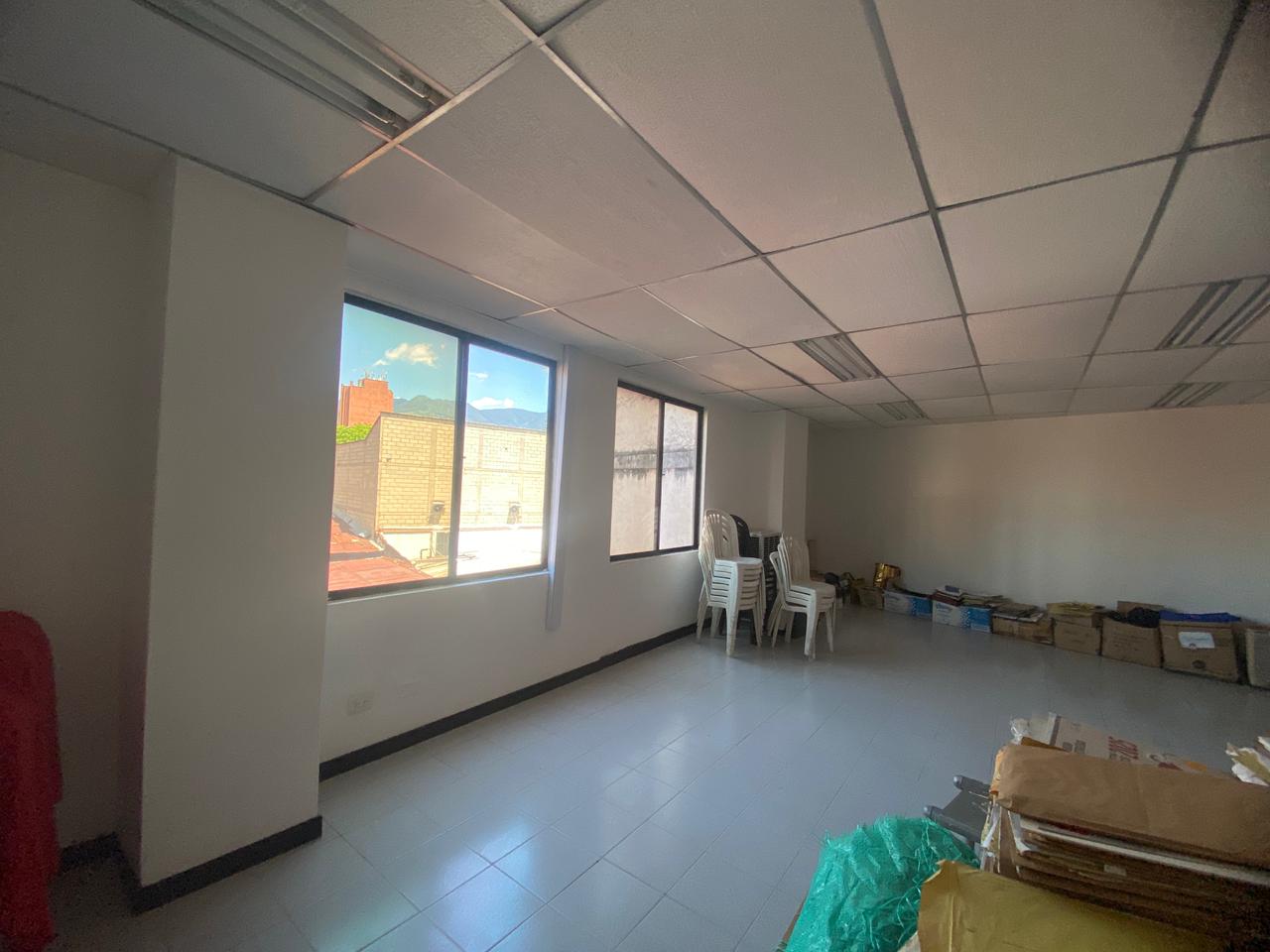 Cómoda Oficina en Arriendo en Laureles, Medellín