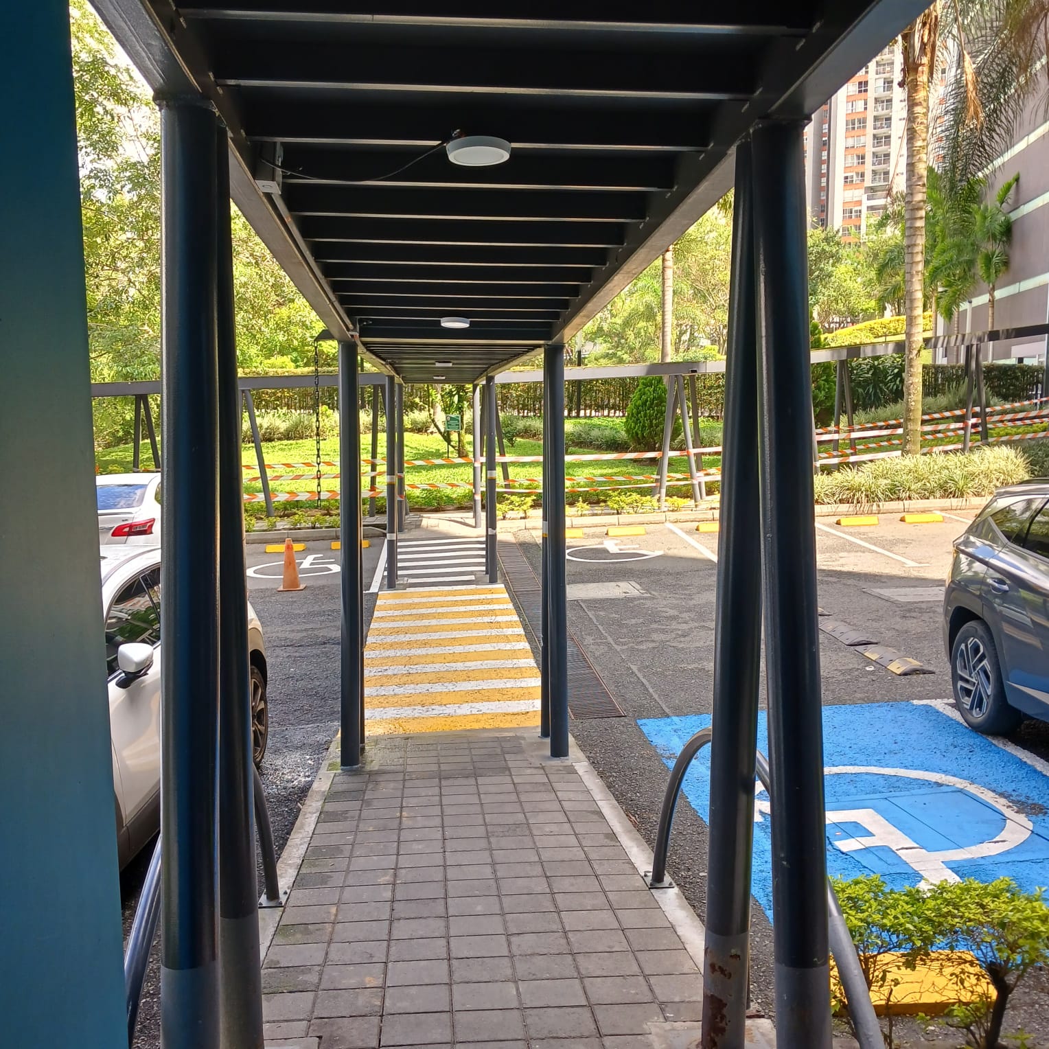 Amplio e Iluminado Apartamento para Venta en Belén, Loma los Bernal