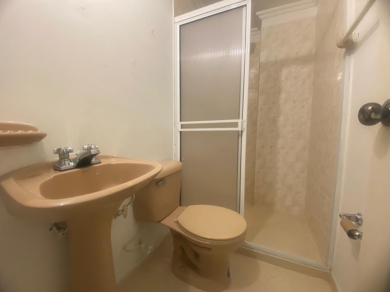 Comodo Apartaestudio para Arriendo en Barrio Cristobal, Medellín