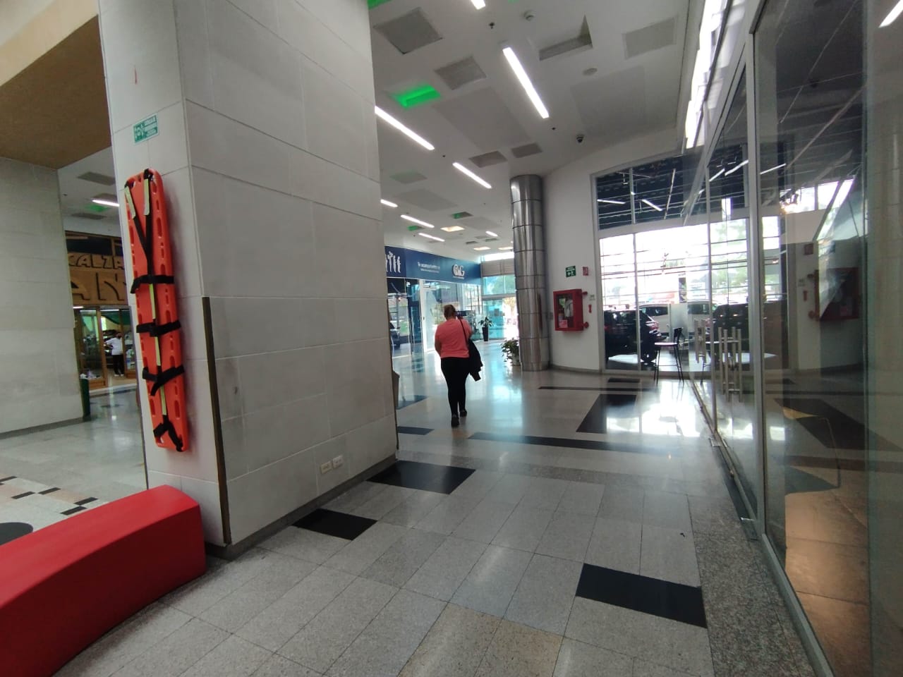 Se arrienda Local C.comercial Bulevar Niza Bogotá