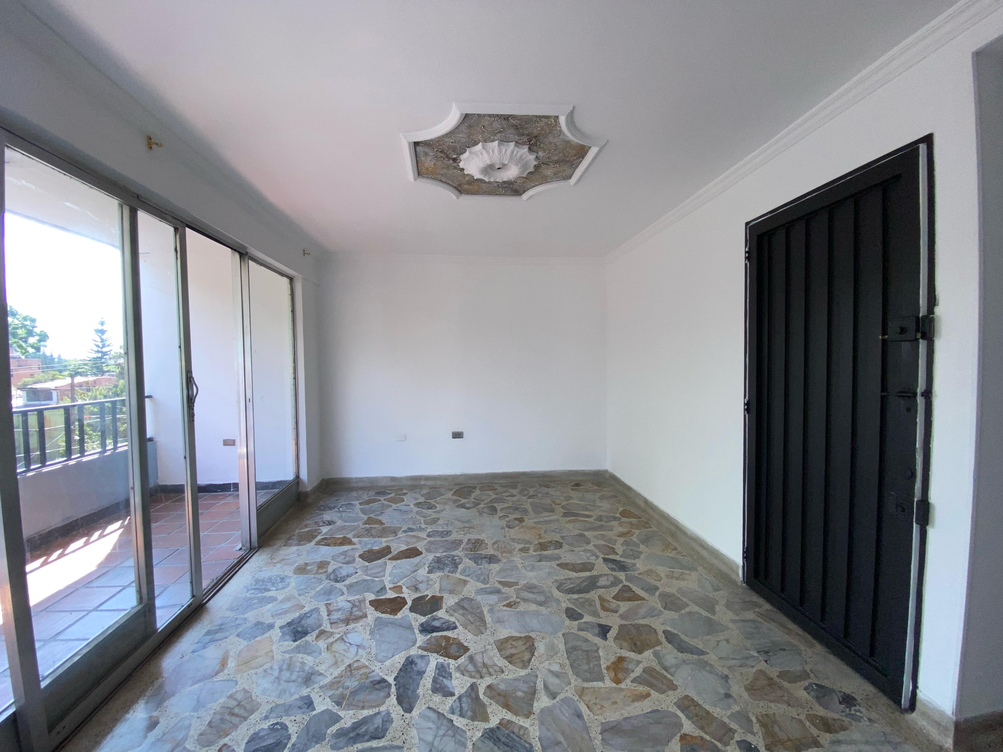 Se Arrienda Apartamento En La Floresta, Medellín