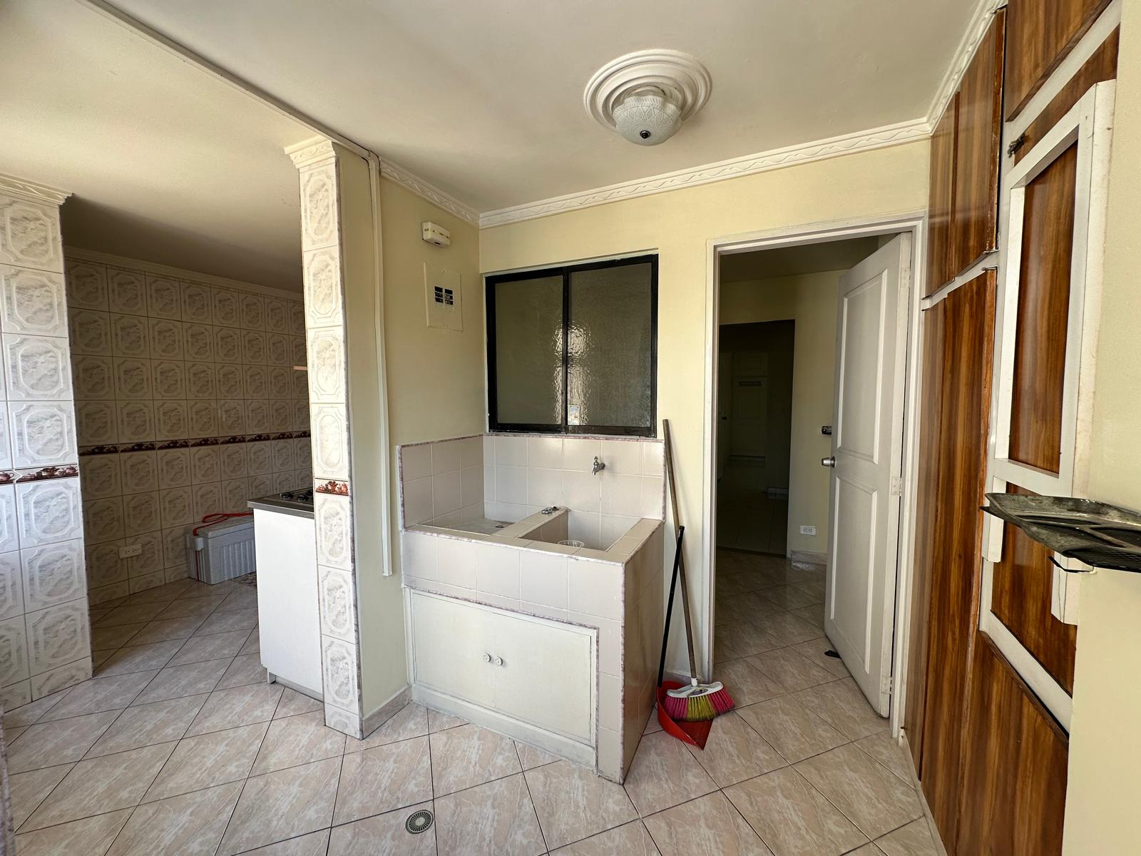 Se Arrienda Apartamento En El Estadio, Medellin