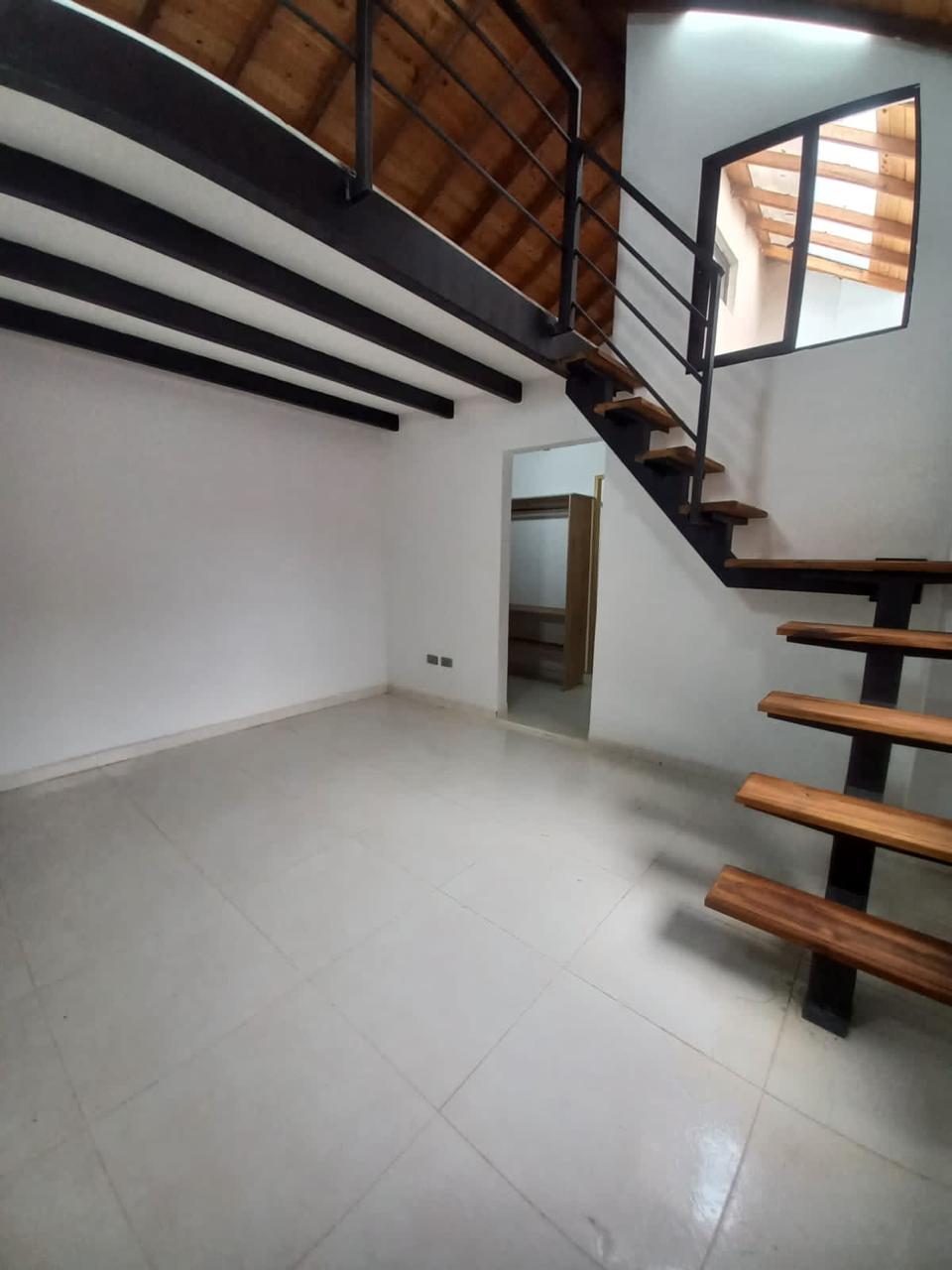 Se Arrienda Apartamento En Barrio Cristobal, Medellin