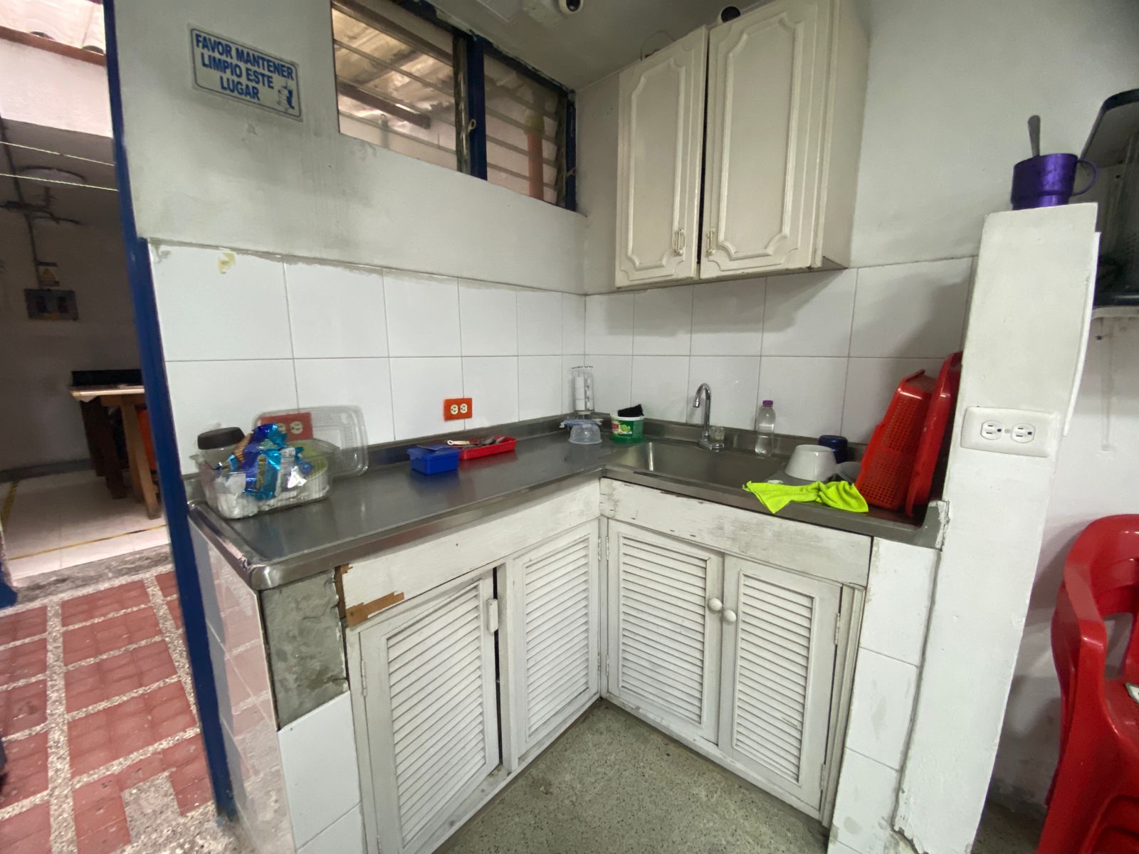 Local para Arriendo, sobre Vía Principal Avenida 80