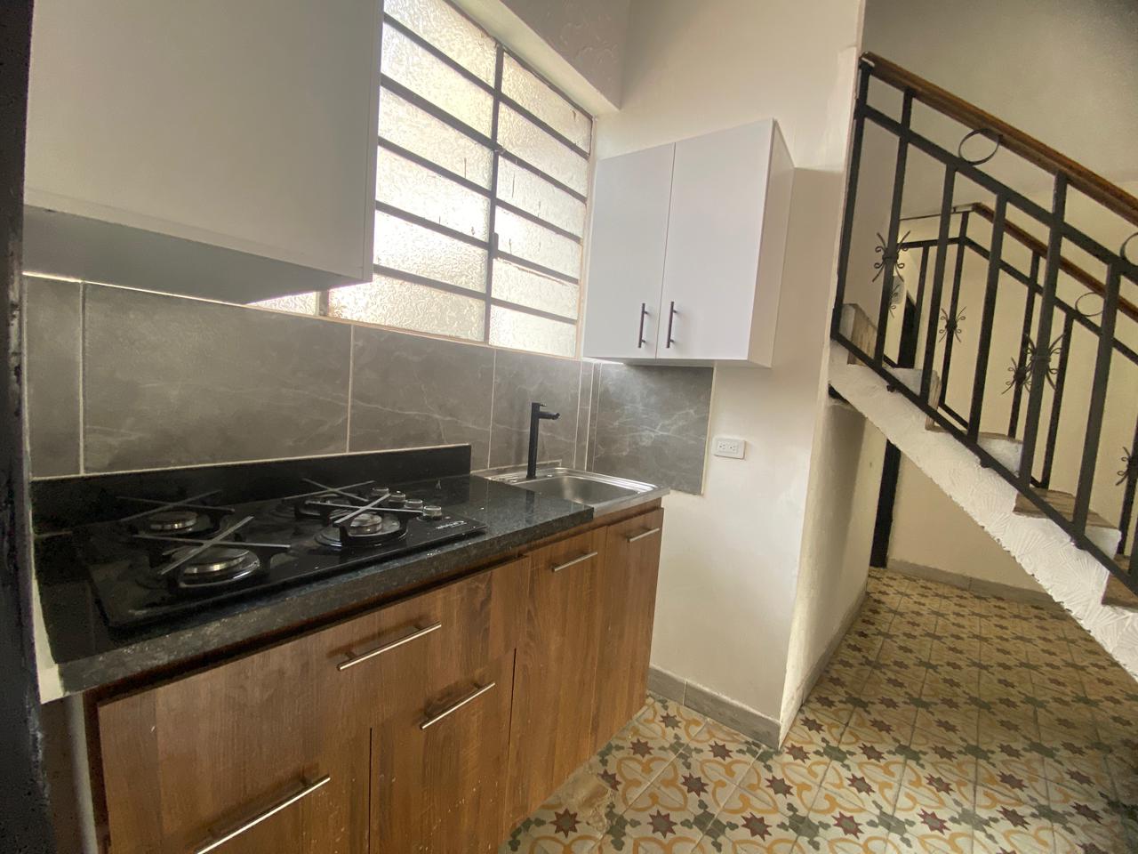 Amplia Casa para Arriendo en Buenos Aires, Medellín