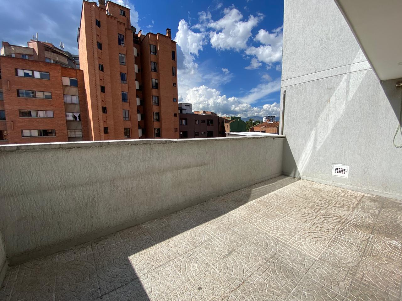 Penthouse Moderno para Arriendo en Laureles, Medellín