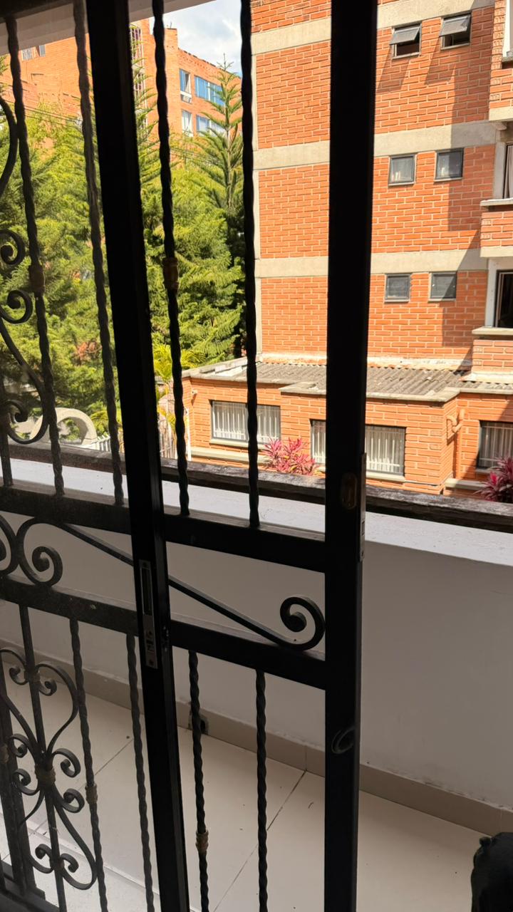 Amplio Apartamento para Arriendo en Bélen, La Mota