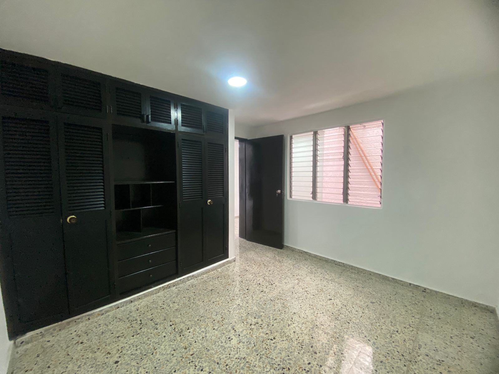 Amplia Casa Para Arriendo en Robledo, Pilarica