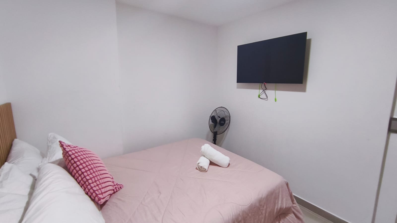 Se Arrienda Apartamento Amoblado,San Javier, Medellín